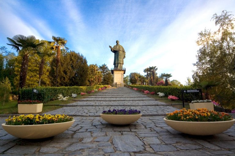Scopri di più sull'articolo Statua San Carlo Borromeo – Sancarlone