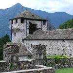 Castello-wedding-Ossola Castelllo-Vogogna-eventi- matrimoni catering