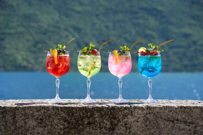 Scopri di più sull'articolo Il paradiso di chi ama lo Spritz è a Cannobio e propone oltre 50 varianti